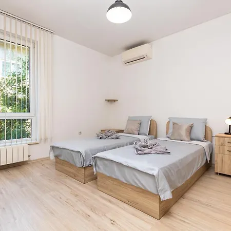 Stylish 2bd With A Cozy Terrace By Flat Mаnager Διαμέρισμα Φιλιππούπολη