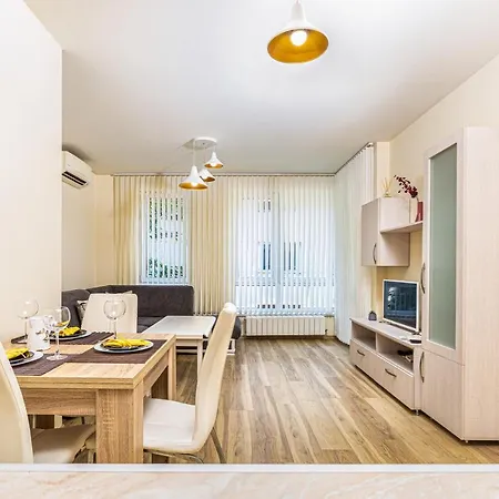 Stylish 2bd With A Cozy Terrace By Flat Mаnager * 普罗夫迪夫
