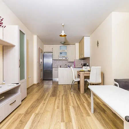 Stylish 2bd With A Cozy Terrace By Flat Mаnager Apartment